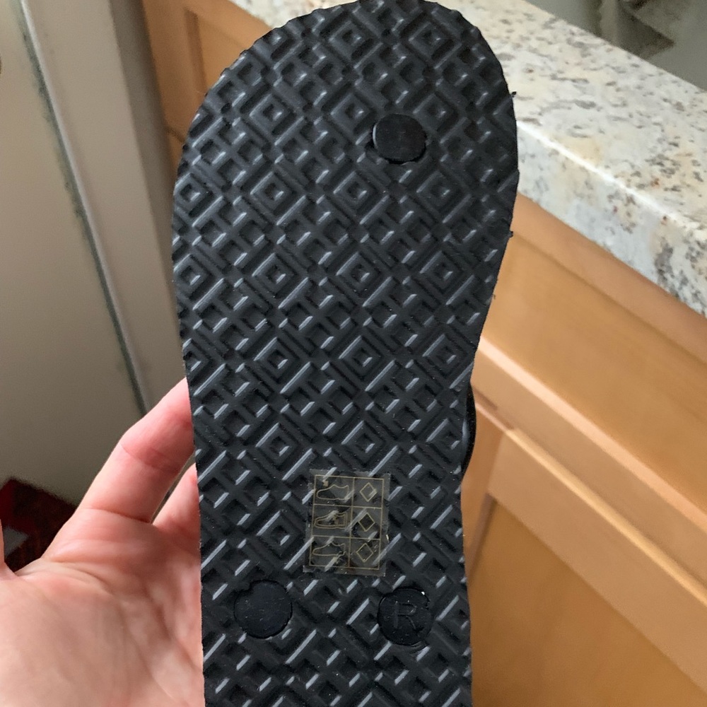 Tory Burch flip flops - Picture 2 of 2
